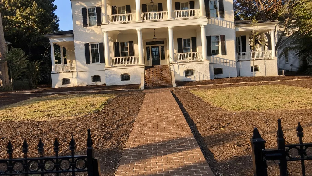 Charleston single house, mirrored borders — the original photo