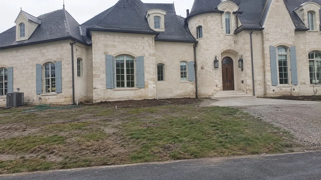 French chateau, cottage borders — the original photo