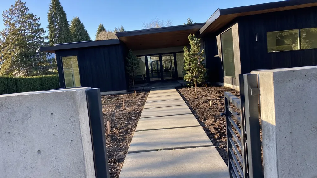 Seattle modern, Japanese entry court — the original photo