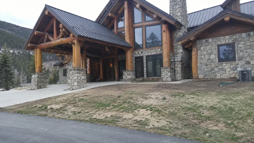 Timber lodge, mountain xeriscape — the original photo