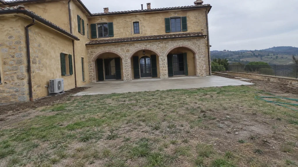 Tuscan farmhouse villa, parterre terrace — the original photo