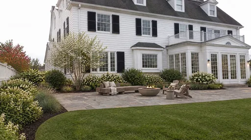 Colonial Revival, native shrub borders